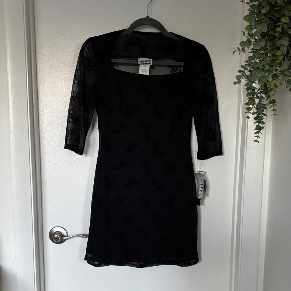VINTAGE Black Lace Long Sleeve Dress